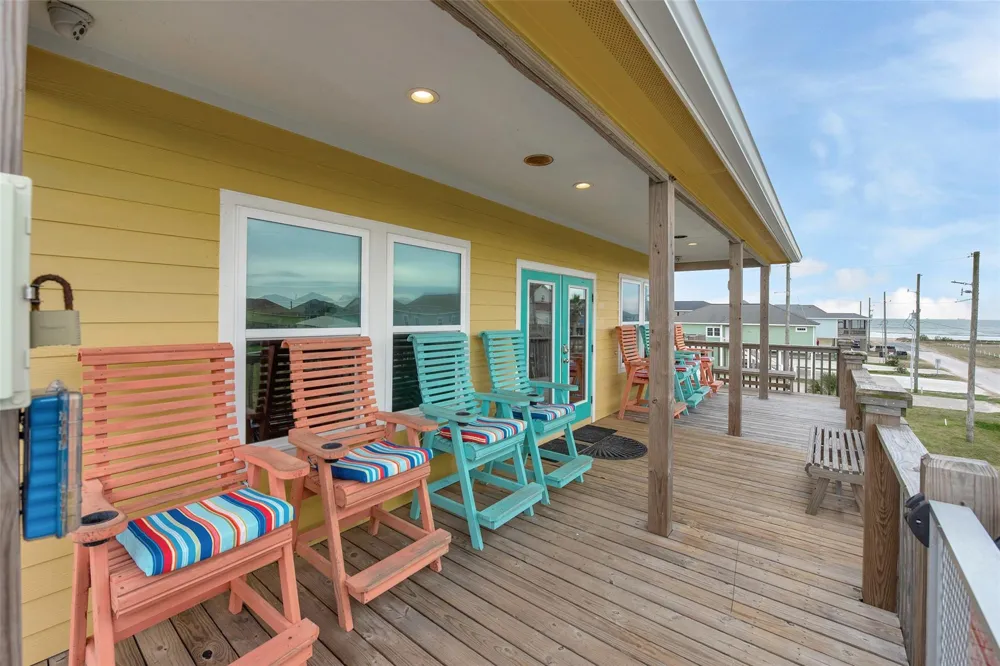 858 East Road Crystal Beach, TX 77650