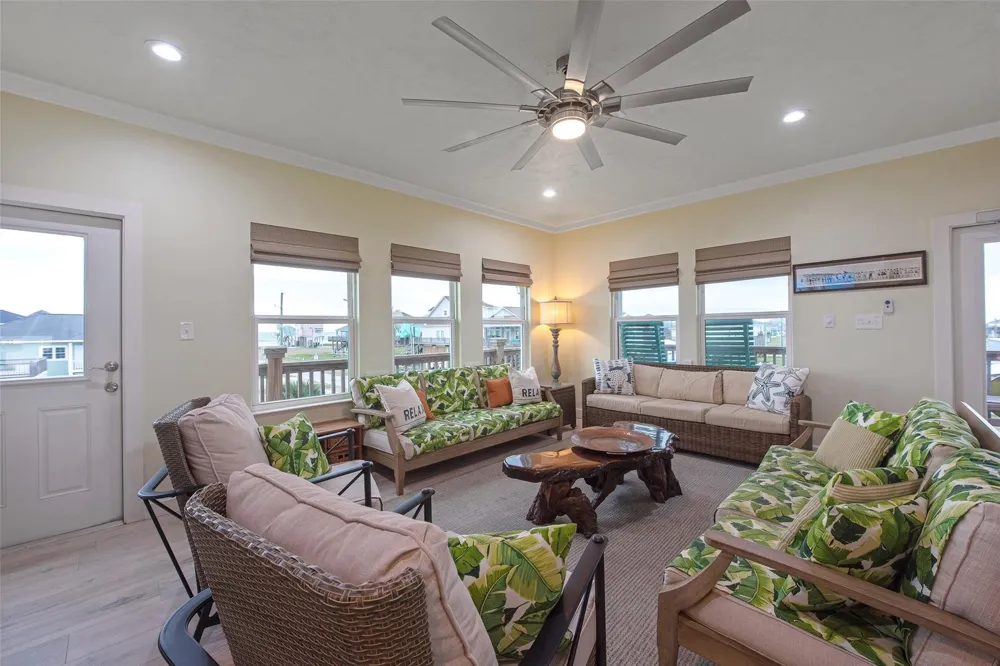 858 East Road Crystal Beach, TX 77650