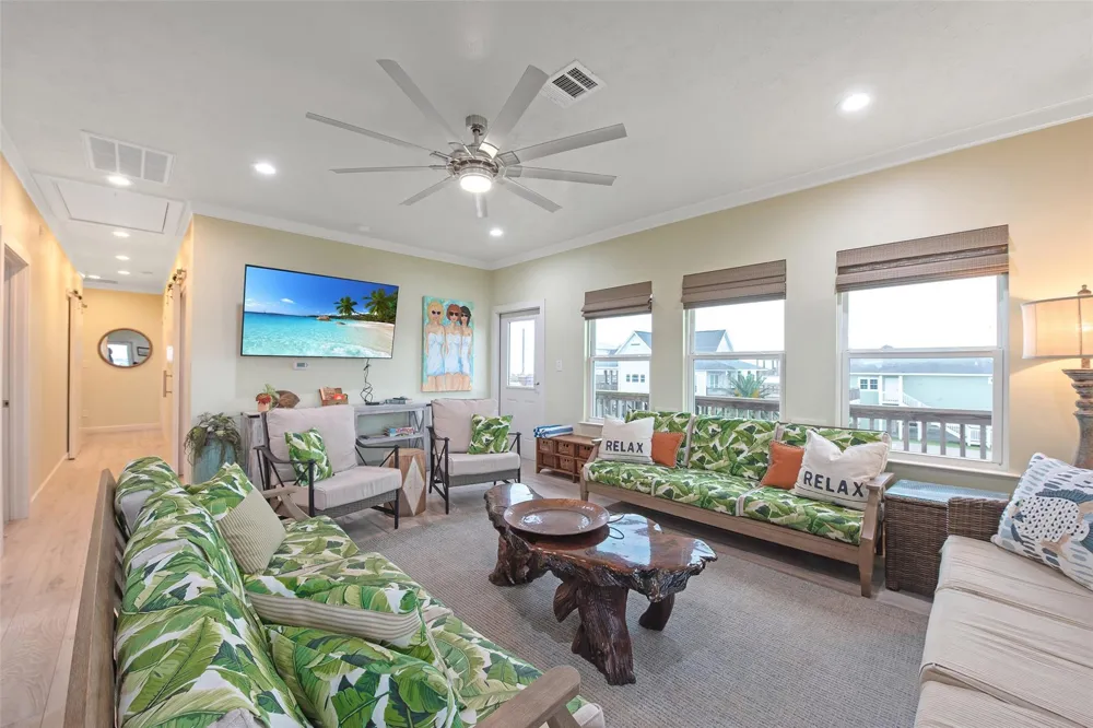 858 East Road Crystal Beach, TX 77650