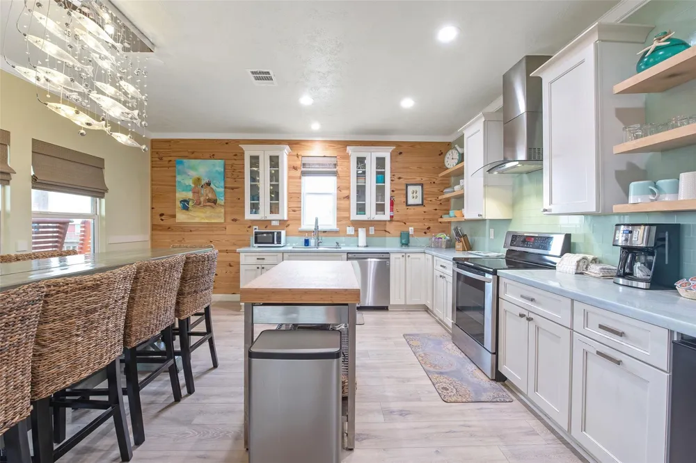 858 East Road Crystal Beach, TX 77650