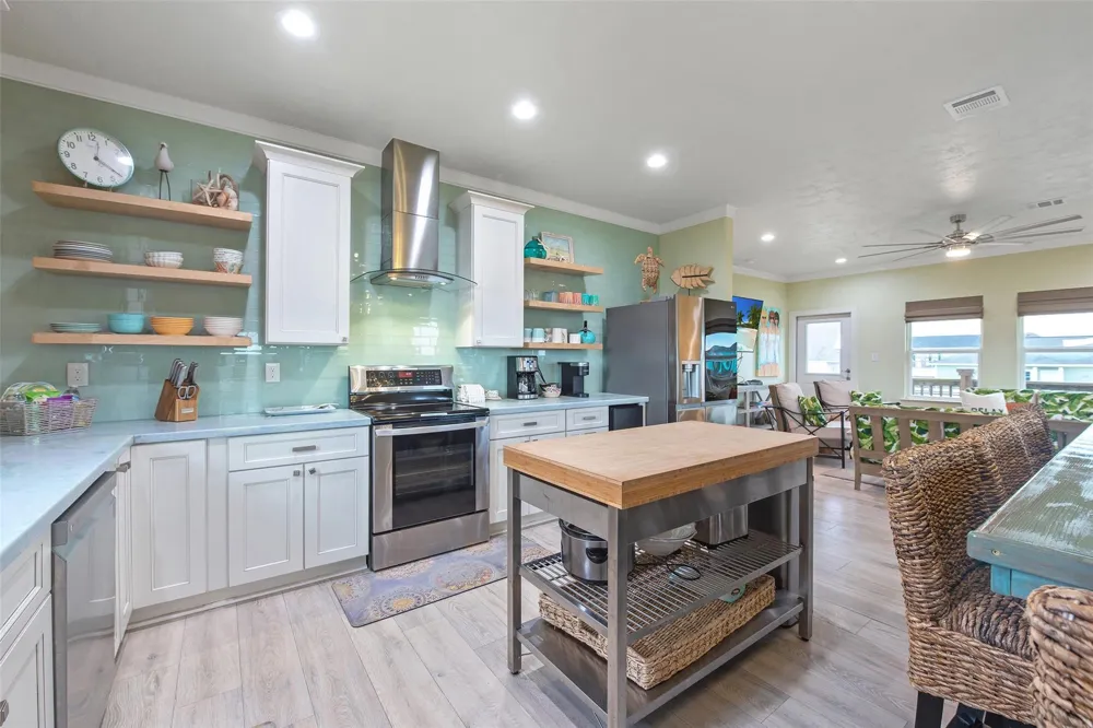 858 East Road Crystal Beach, TX 77650