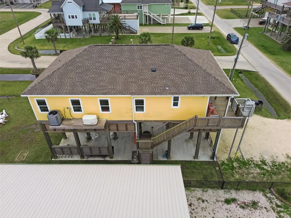 858 East Road Crystal Beach, TX 77650