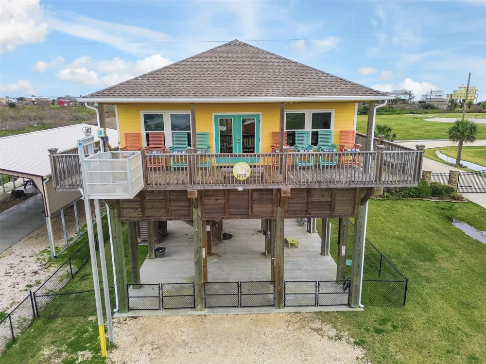 858 East Road Crystal Beach, TX 77650