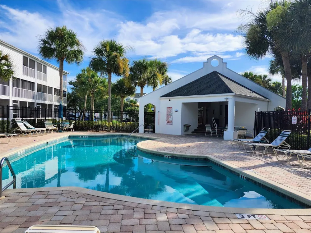 14883 SEMINOLE TRAIL #130 Seminole, FL 33776