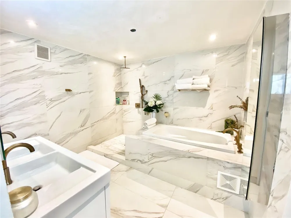 0 ALHAMBRA Guaynabo, PR 00966
