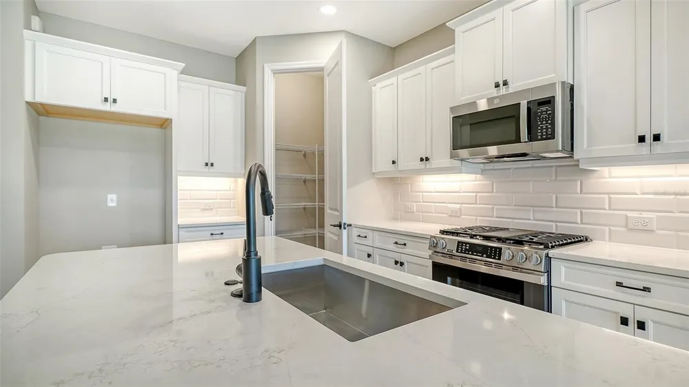 345 POTENZA LOOP Nokomis, FL 34275