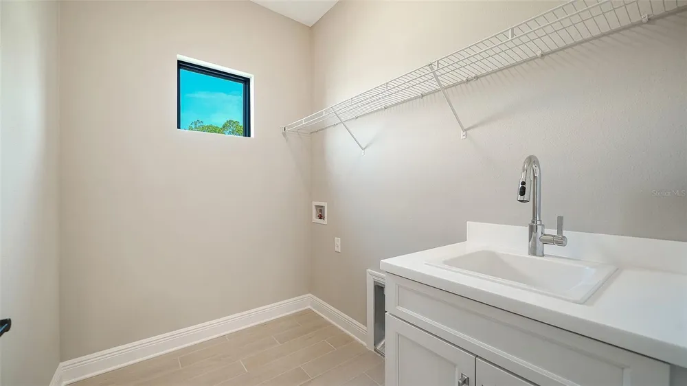 345 POTENZA LOOP Nokomis, FL 34275
