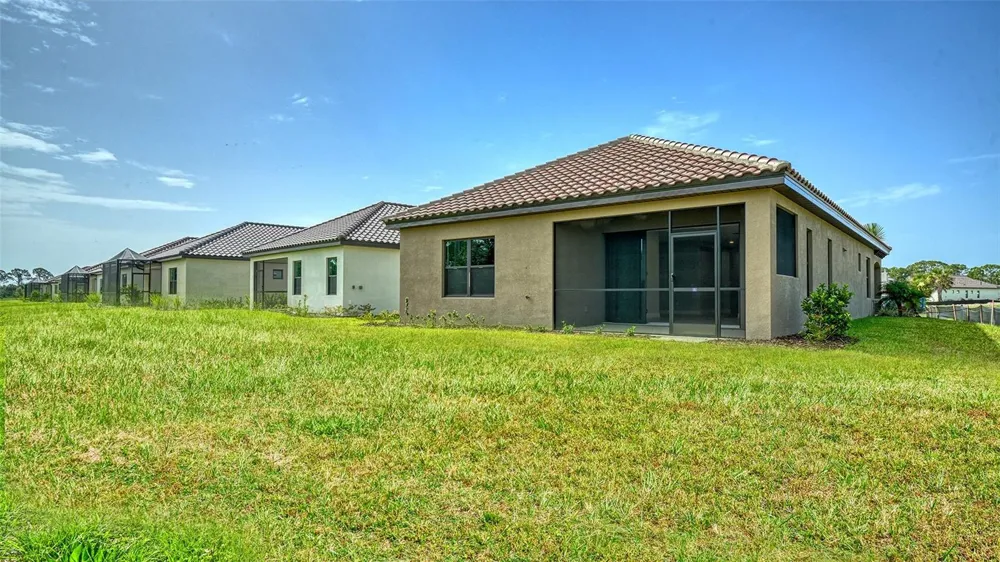 345 POTENZA LOOP Nokomis, FL 34275