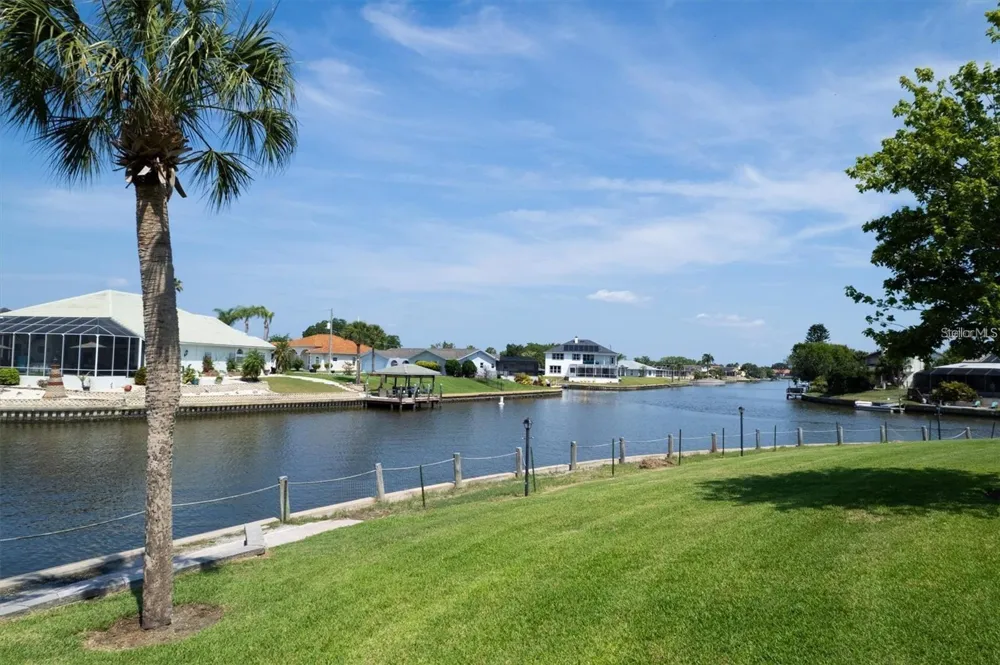 44 CLUBHOUSE DRIVE #105 Palm Coast, FL 32137