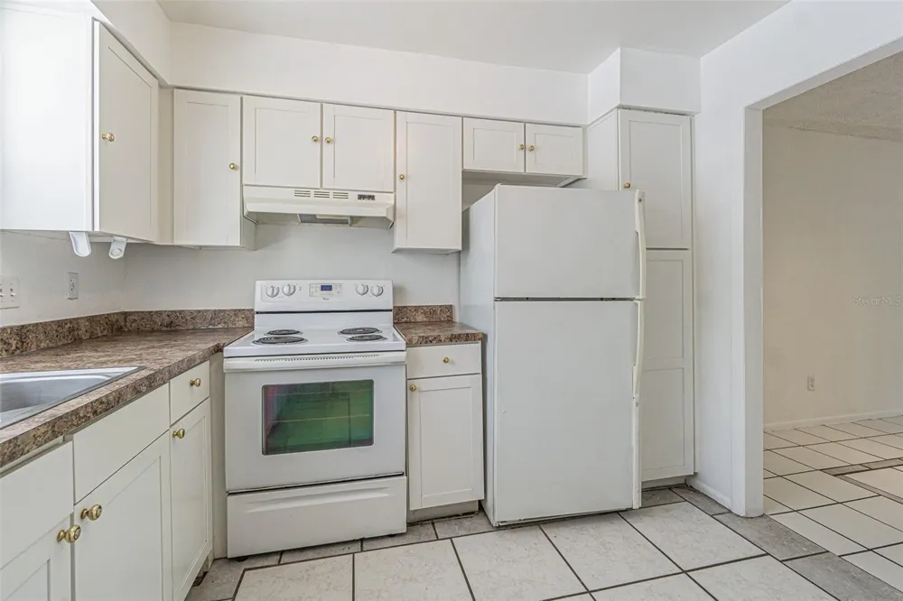 7517 ABONADO ROAD #7517 Tampa, FL 33615