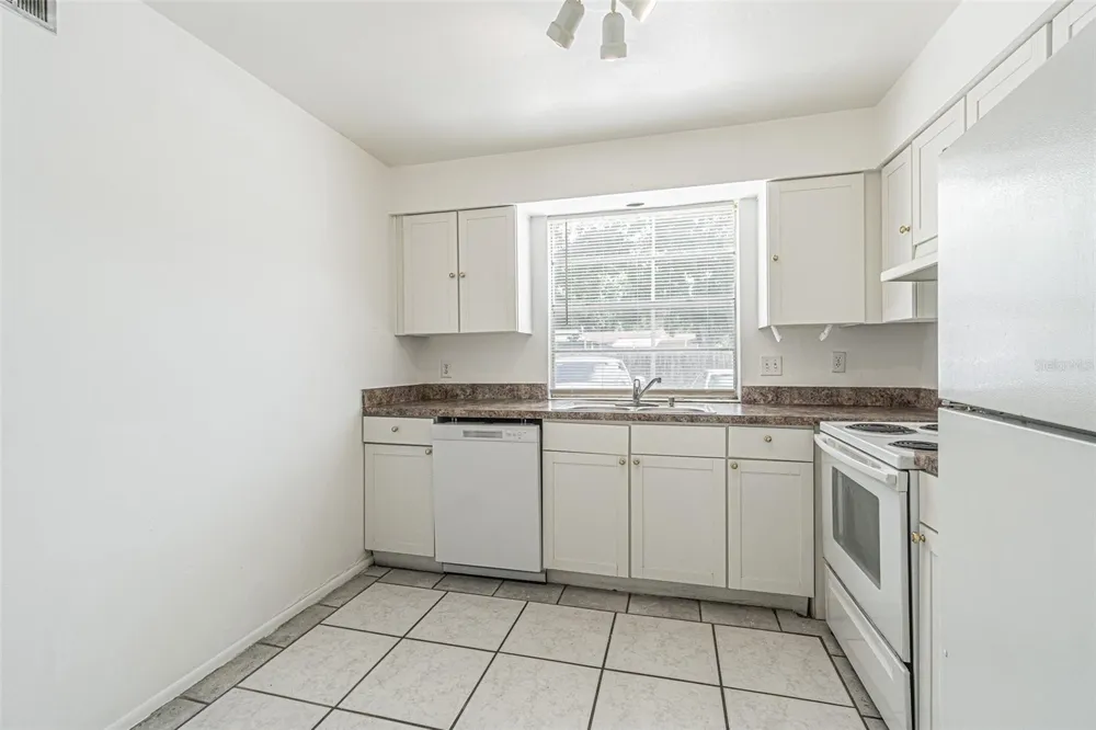 7517 ABONADO ROAD #7517 Tampa, FL 33615