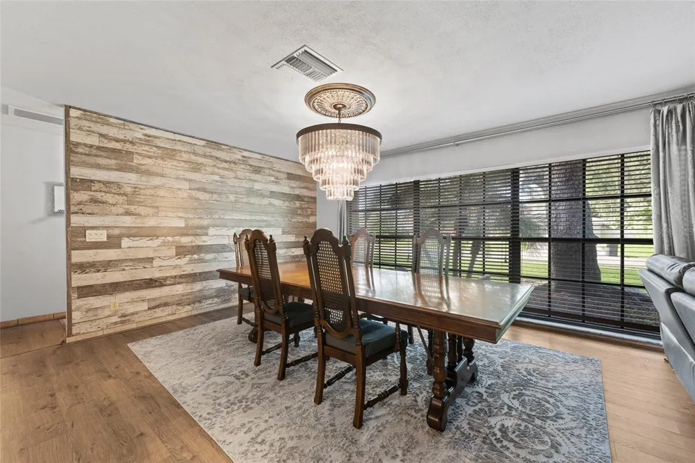 3011 LAKE ELLEN DRIVE Tampa, FL 33618