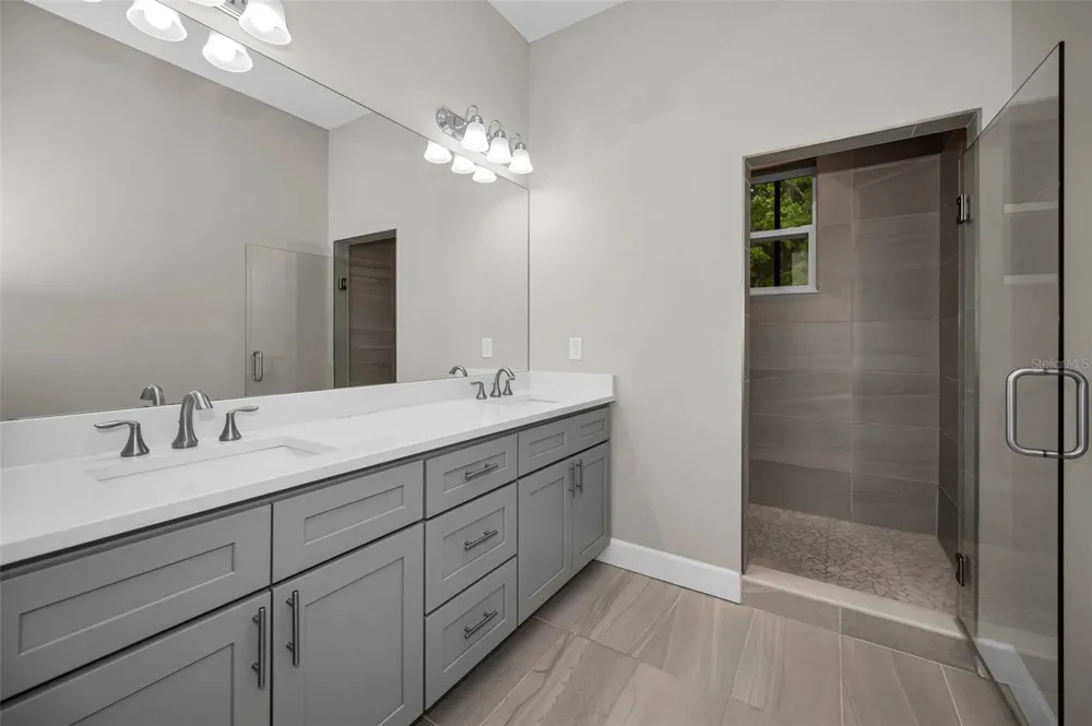 726 GRAND CYPRESS LANE Tarpon Springs, FL 34689