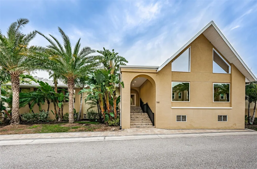 726 GRAND CYPRESS LANE Tarpon Springs, FL 34689