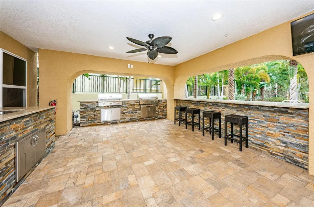 726 GRAND CYPRESS LANE Tarpon Springs, FL 34689