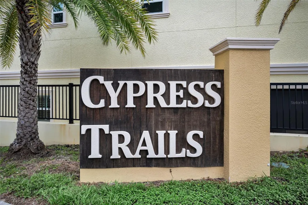 726 GRAND CYPRESS LANE Tarpon Springs, FL 34689