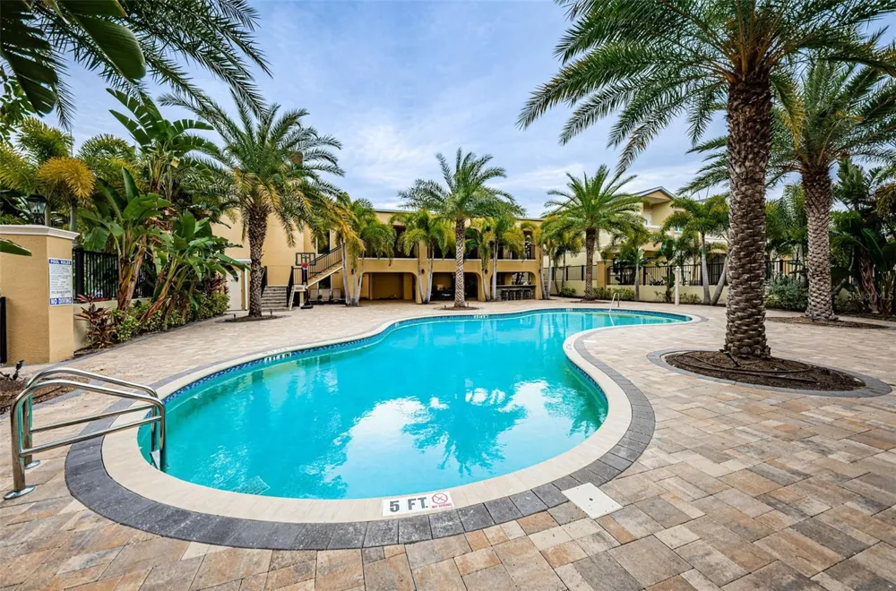 726 GRAND CYPRESS LANE Tarpon Springs, FL 34689