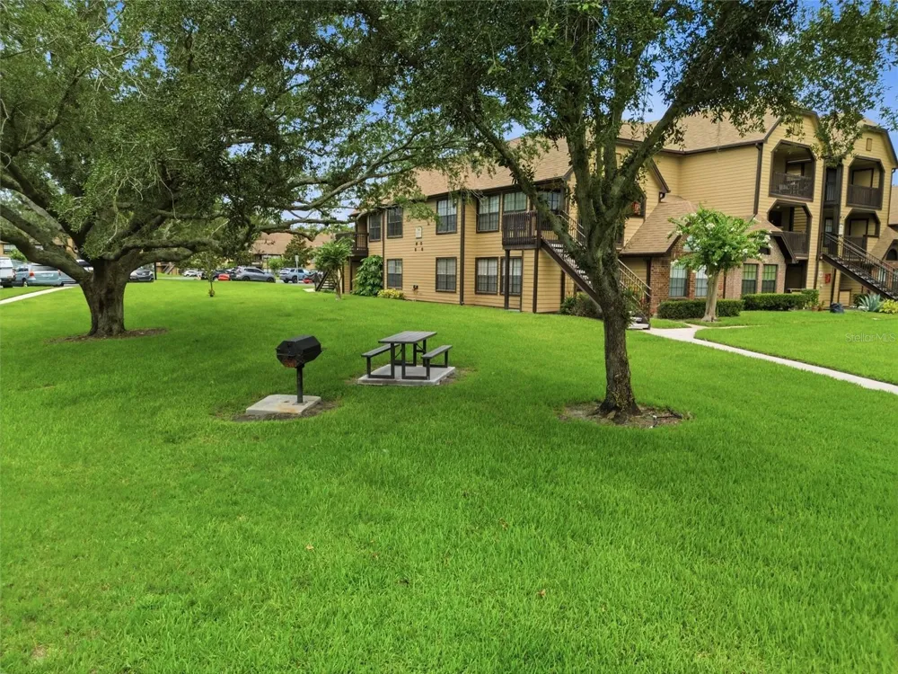 364 NORTHPOINTE COURT #208 Altamonte Springs, FL 32701