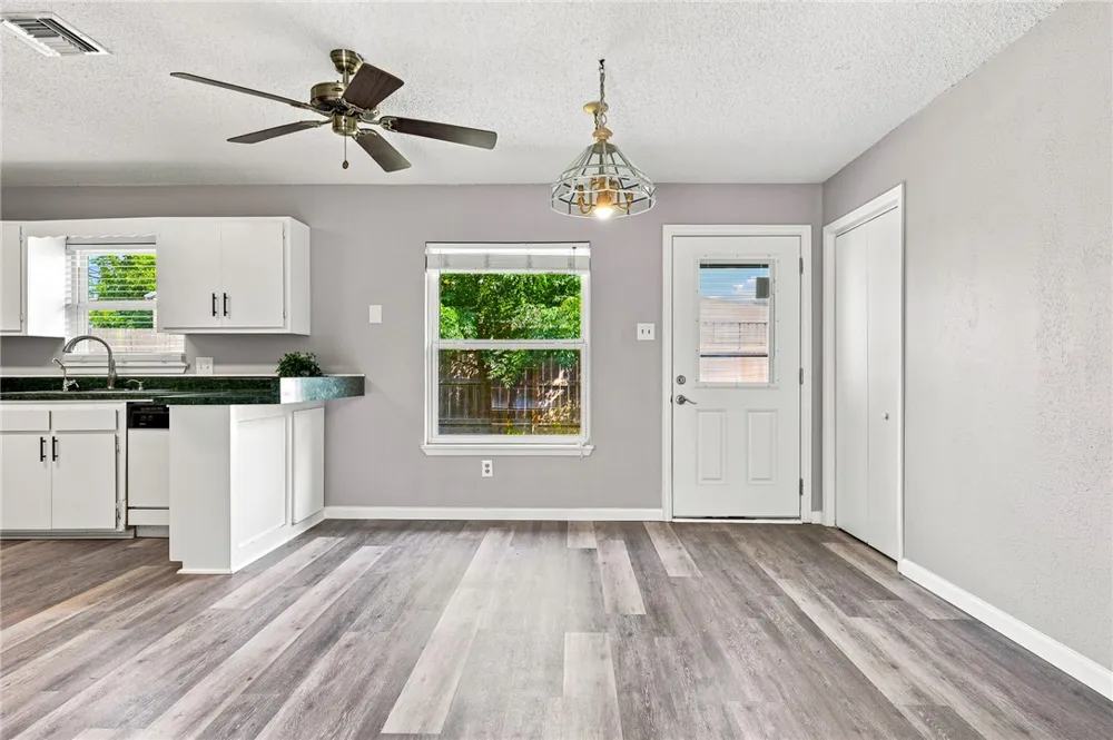 1001 Starlite Drive Portland, TX 78374