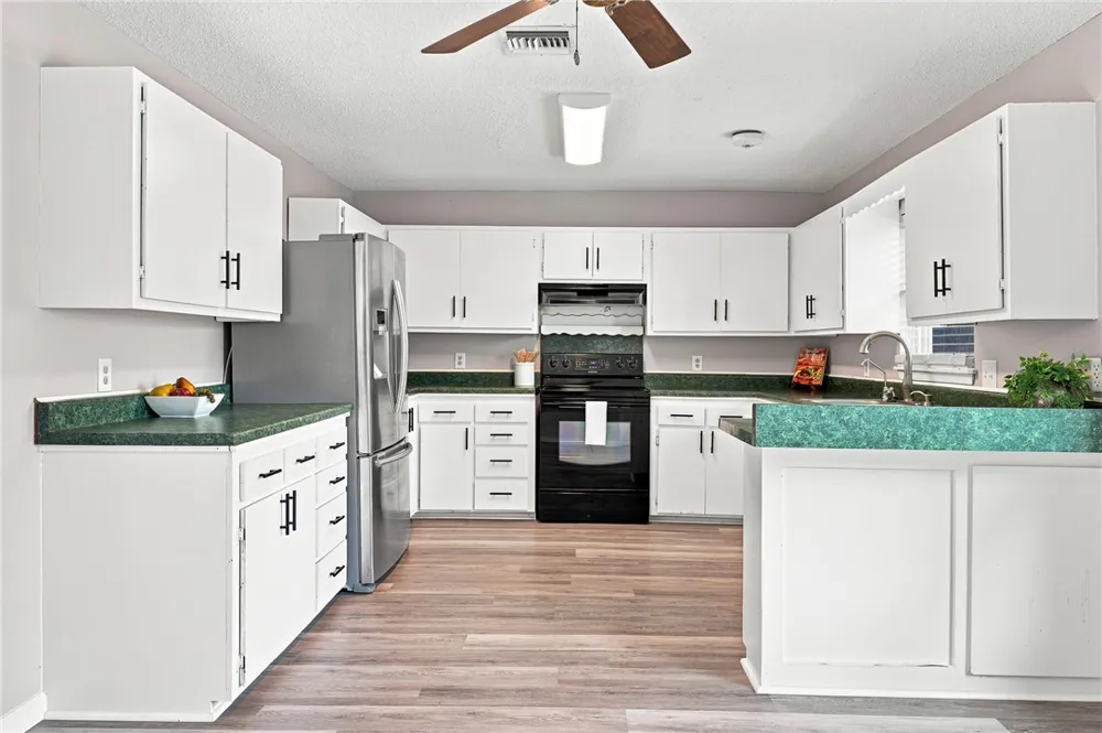 1001 Starlite Drive Portland, TX 78374