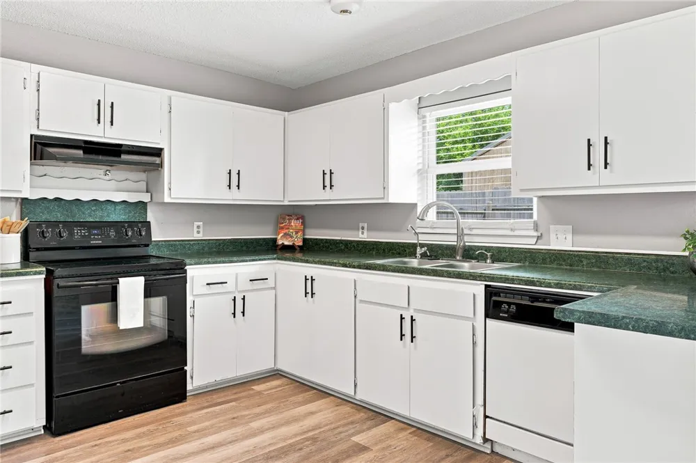 1001 Starlite Drive Portland, TX 78374