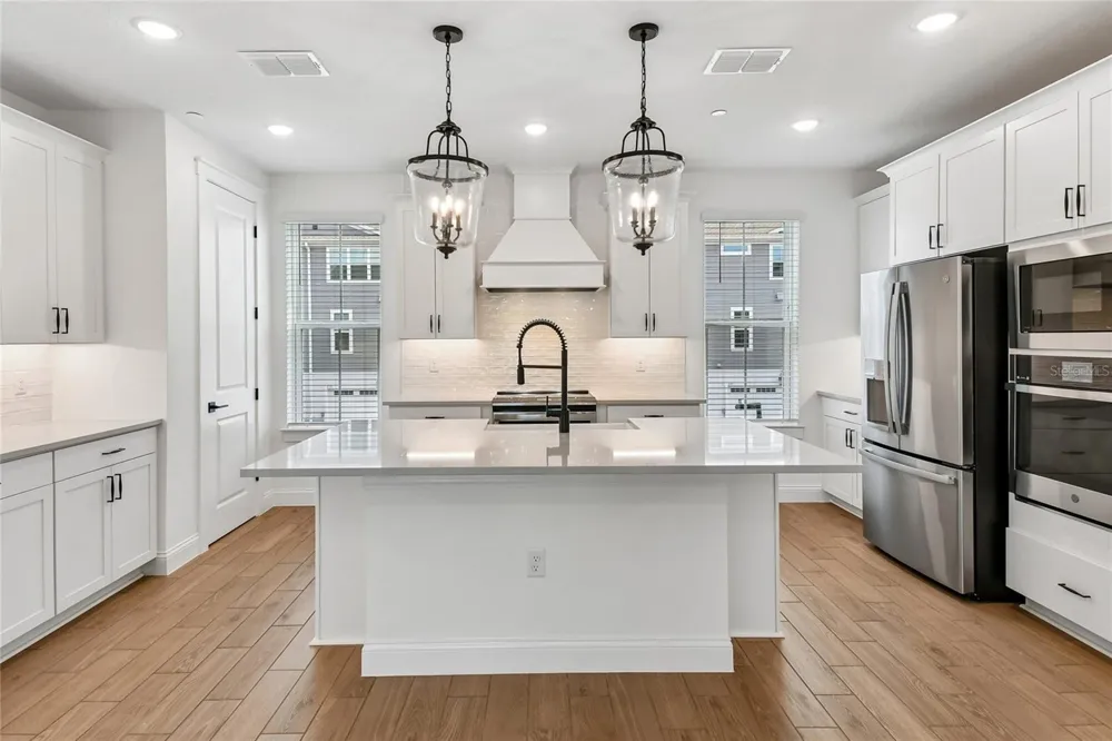 230 PASQUALA WAY Oviedo, FL 32765