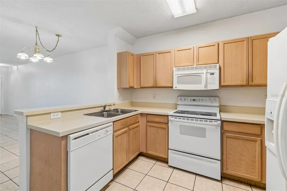 6245 OSPREY LAKE CIRCLE Riverview, FL 33578