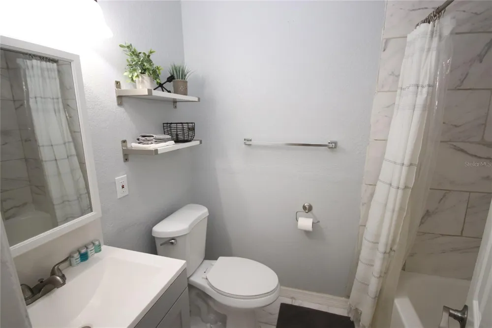 1918 W WALNUT STREET Tampa, FL 33607