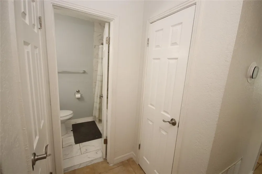 1918 W WALNUT STREET Tampa, FL 33607