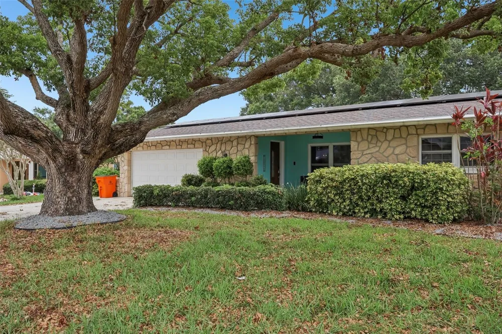 13801 87TH AVENUE Seminole, FL 33776