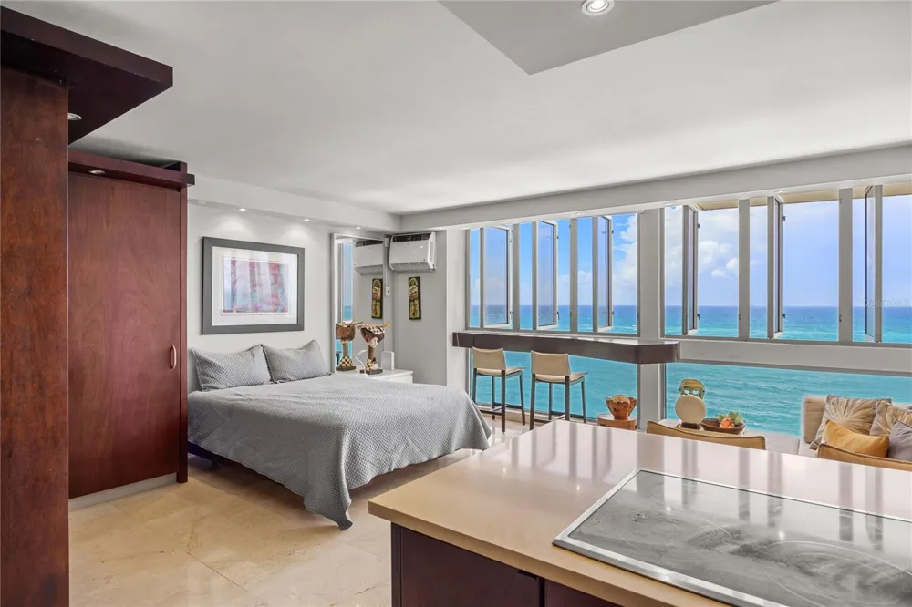 1035 ASHFORD AVENUE #1206 San Juan, PR 00907