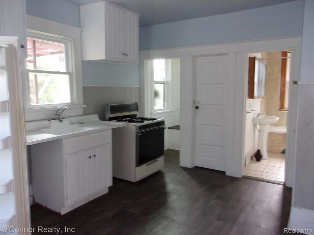 1324 Wells Street Port Huron City, MI 48060