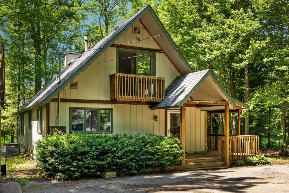 10000 Harmony Drive Green Lake Township, MI 49643
