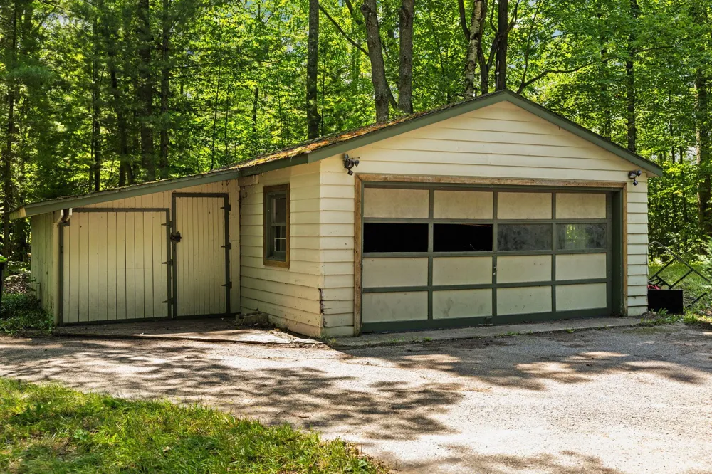10000 Harmony Drive Green Lake Township, MI 49643
