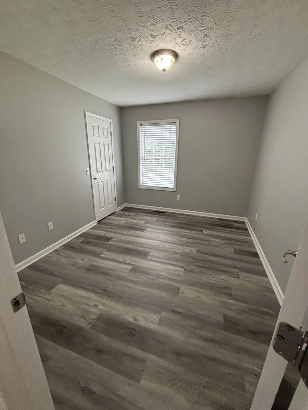 84 Kristen Dr Lafayette, TN 37083