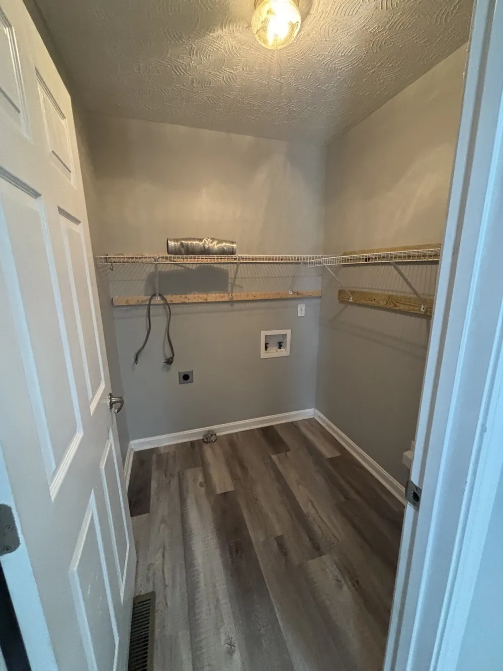 84 Kristen Dr Lafayette, TN 37083