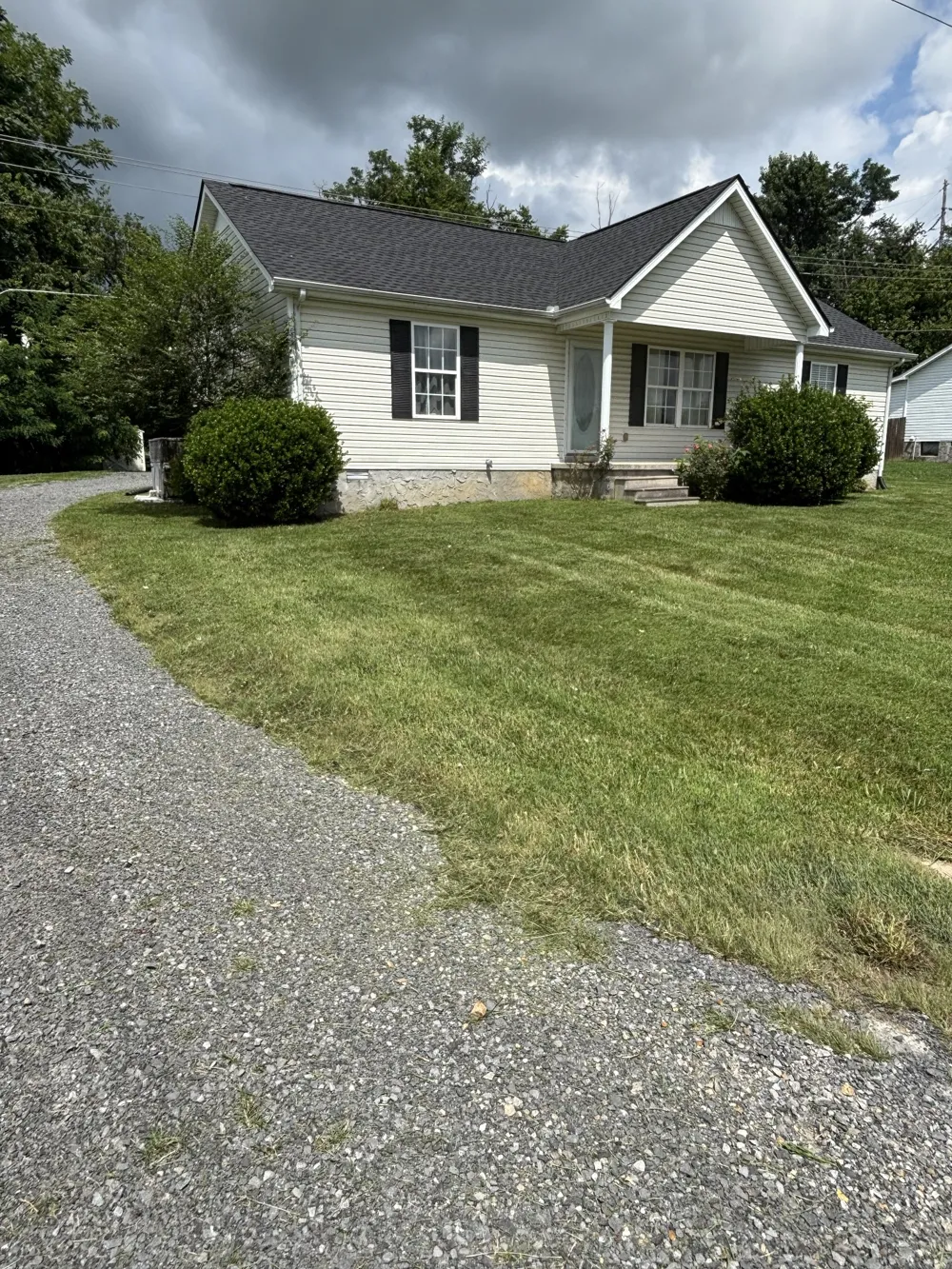 84 Kristen Dr Lafayette, TN 37083