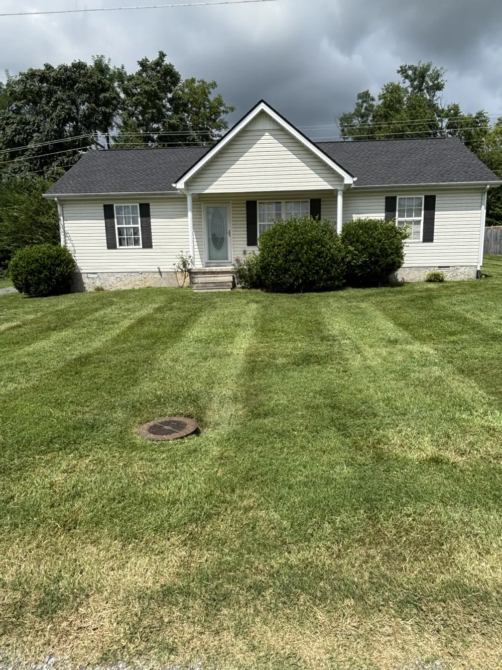 84 Kristen Dr Lafayette, TN 37083