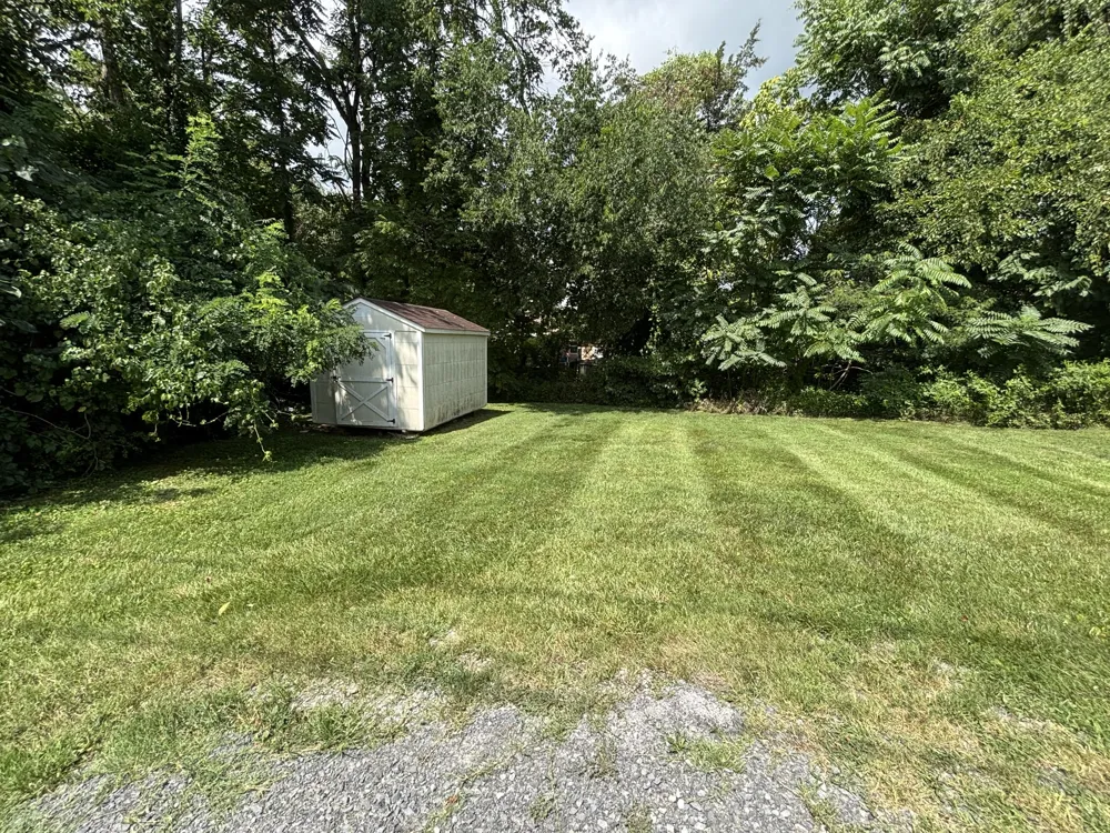 84 Kristen Dr Lafayette, TN 37083