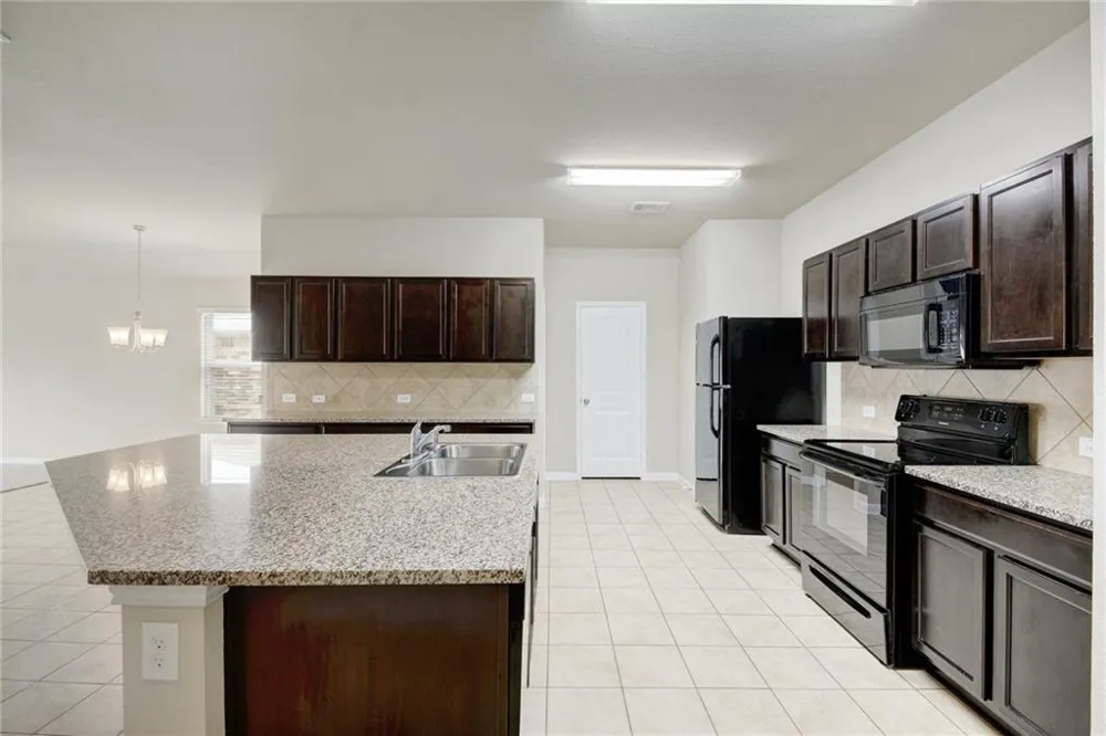 5817 Roderick Drive Austin, TX 78724