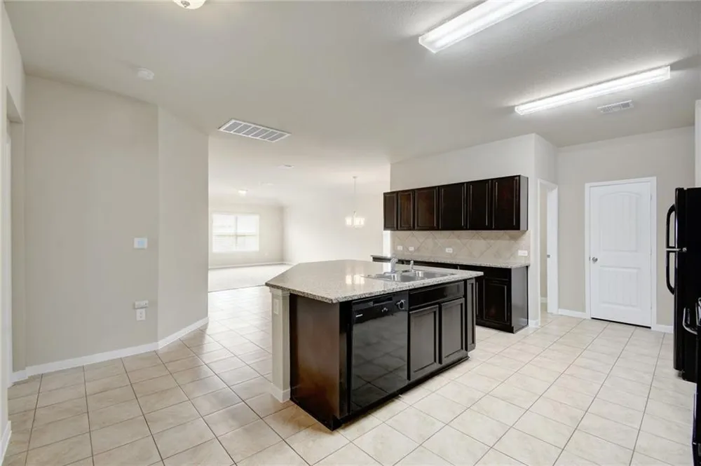5817 Roderick Drive Austin, TX 78724
