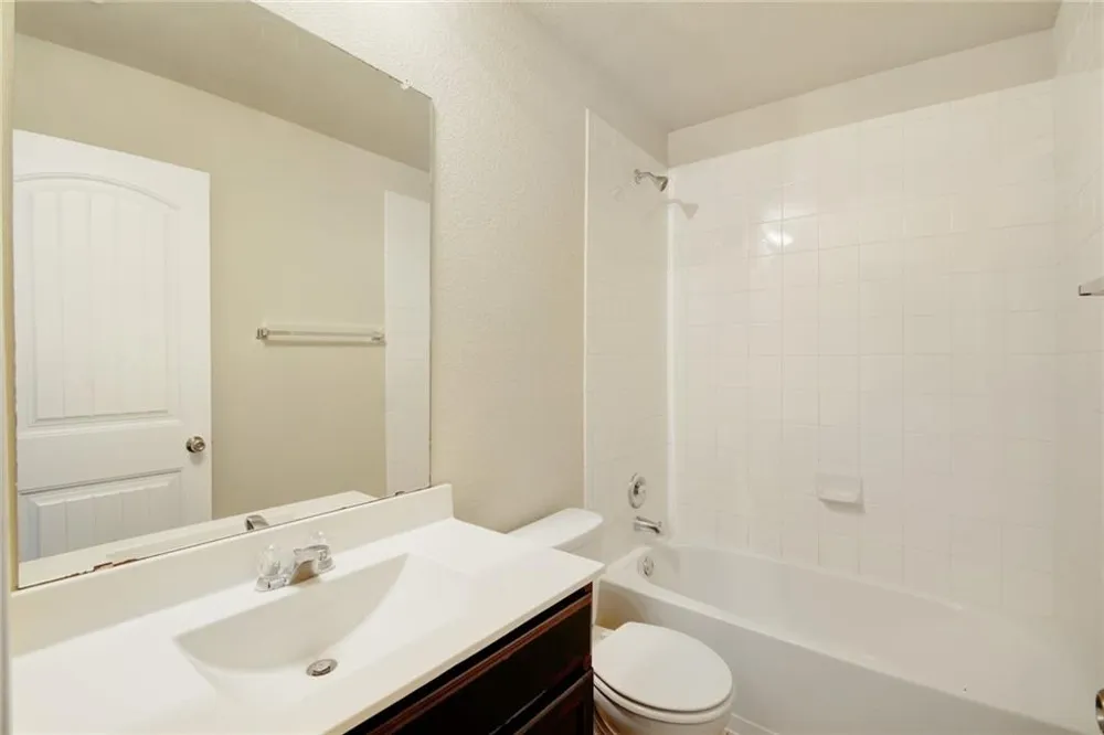 5817 Roderick Drive Austin, TX 78724