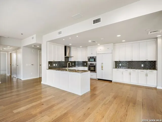 4242 Broadway Street #304 San Antonio, TX 78209