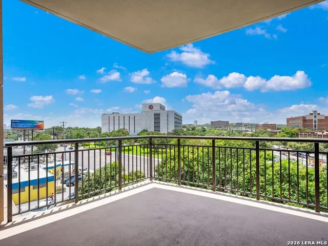 4242 Broadway Street #304 San Antonio, TX 78209