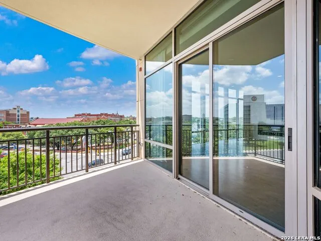 4242 Broadway Street #304 San Antonio, TX 78209