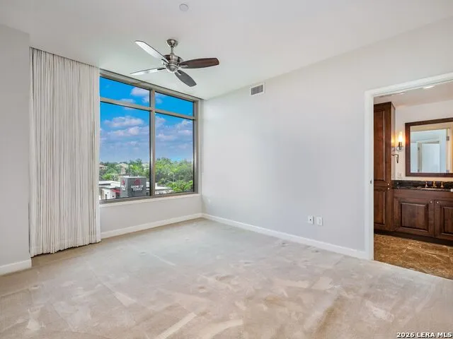 4242 Broadway Street #304 San Antonio, TX 78209