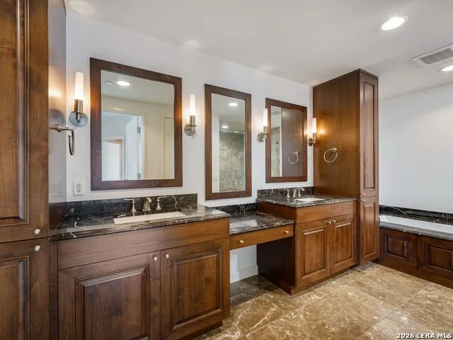 4242 Broadway Street #304 San Antonio, TX 78209
