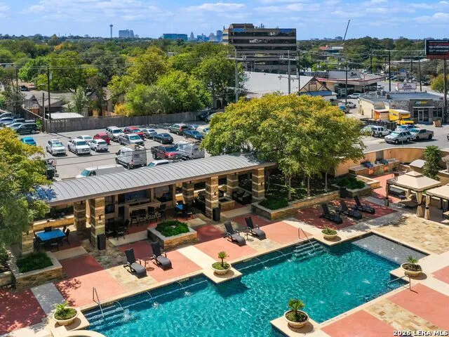 4242 Broadway Street #304 San Antonio, TX 78209