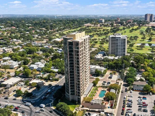 4242 Broadway Street #304 San Antonio, TX 78209