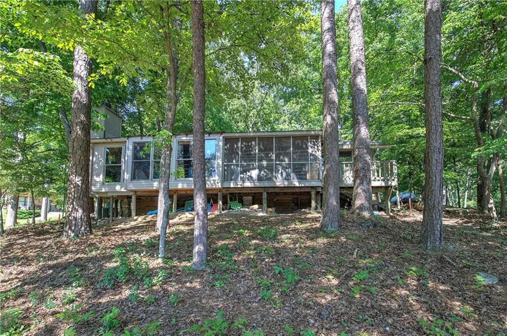 40 Oriole Drive SE White, GA 30184